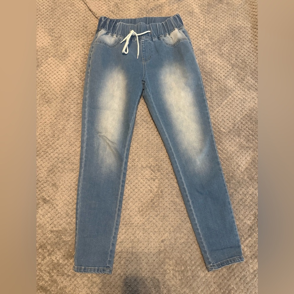 👖 **SHEIN Light Wash Elastic Waist Jogger Jeans** Size **28 | Pull-On Style - Picture 1 of 6